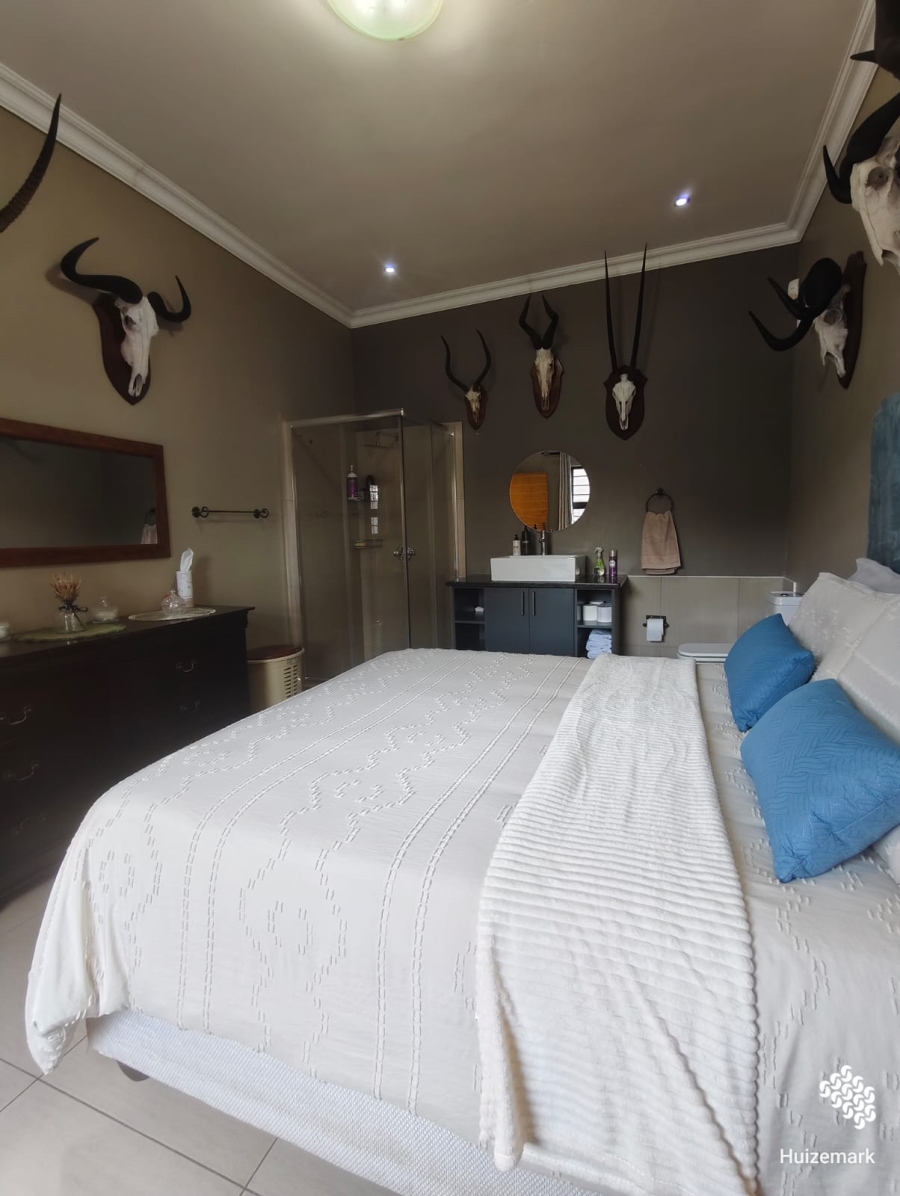 5 Bedroom Property for Sale in Vaalpark Free State